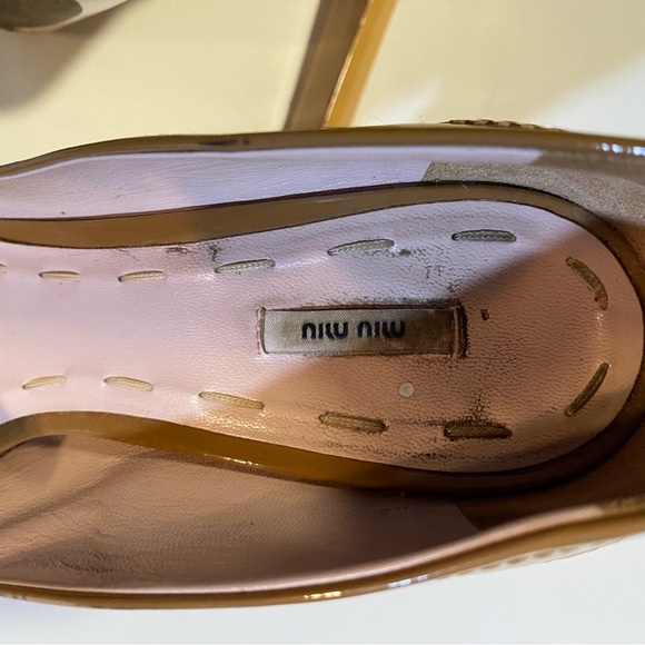 Miu Miu shoes size 39, peep toe platform in need of dye job, structurally fine - Picture 7 of 7